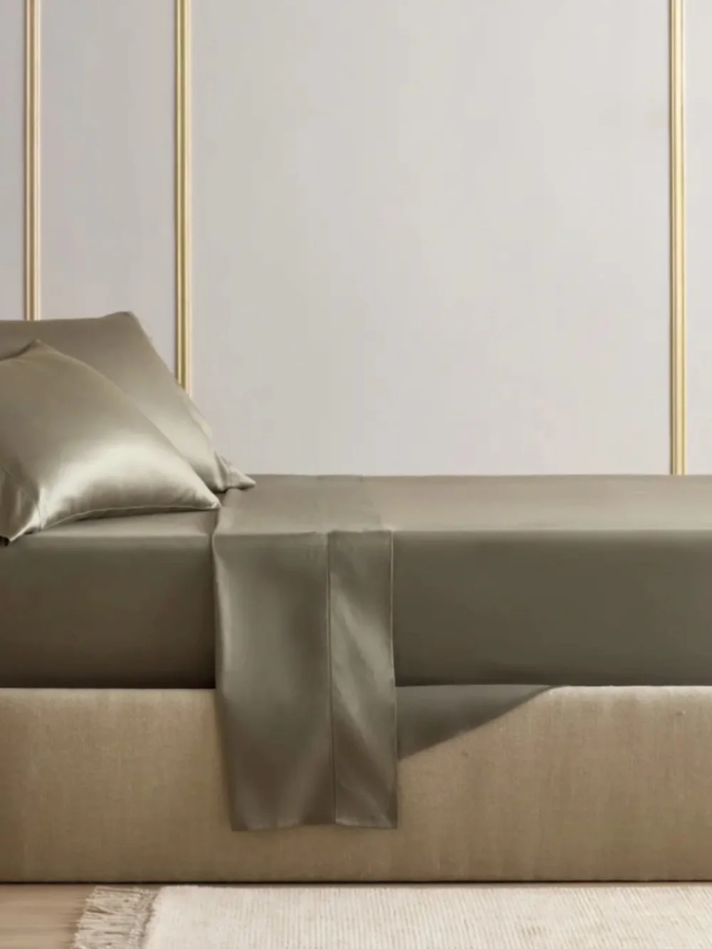quince Signature Giza Cotton Sateen Pillowcase Set King Dried Sage